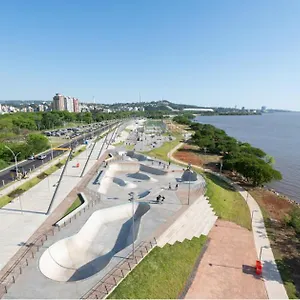 Amplo, Aconchegante E Pertinho De Apartamento Porto Alegre